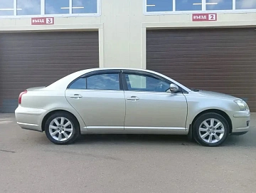 Toyota Avensis, 2008г., передний привод, автомат