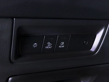 Volkswagen Touareg, 2022г., полный привод, автомат