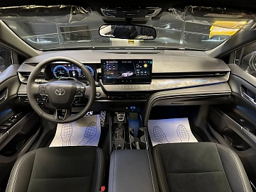 Toyota Camry, 2026г., передний привод, вариатор