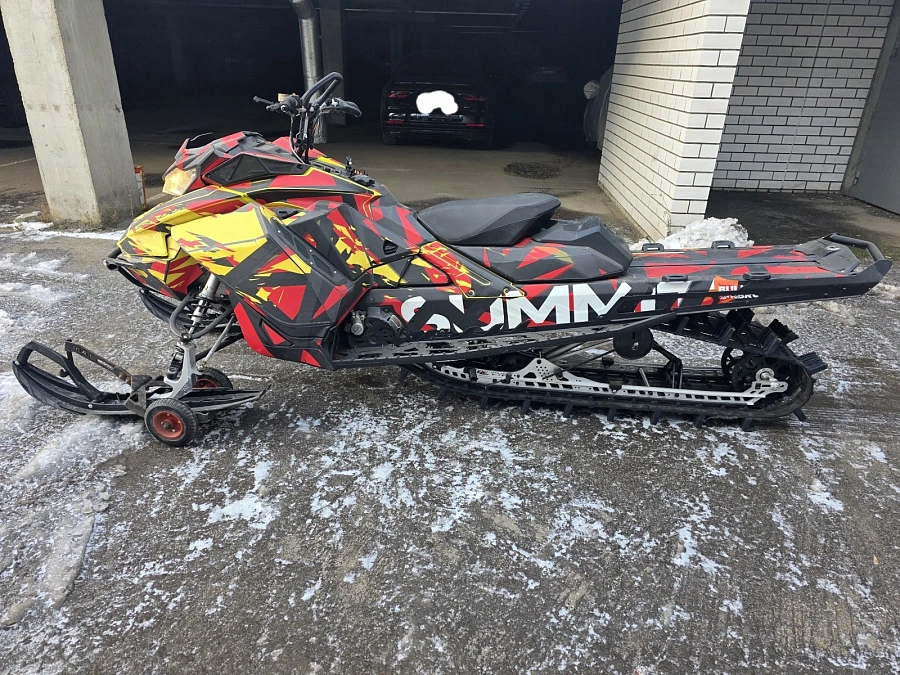 BRP Ski Doo Summit 850, 2016г.
