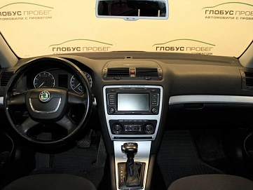 Skoda Octavia, 2011г., передний привод, робот