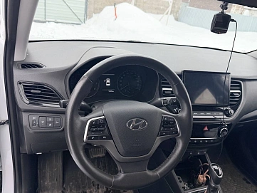 Hyundai Solaris, 2021г., передний привод, автомат