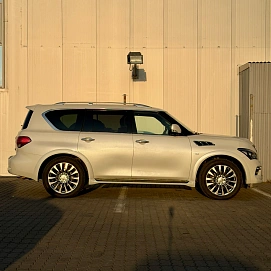 Infiniti QX80, 2017г., полный привод, автомат