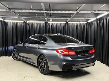BMW 5 серии, 2017г., полный привод, автомат