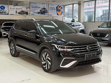 Volkswagen Tiguan, 2022г., передний привод, робот