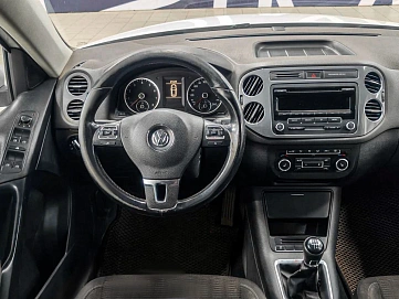 Volkswagen Tiguan, 2013г., полный привод, механика