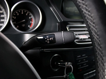 Mercedes-Benz E-Класс, 2015г., задний привод, автомат
