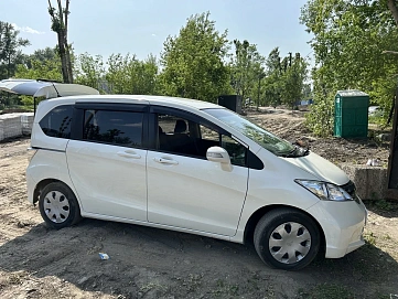 Honda Freed, 2012г., передний привод, вариатор
