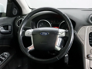 Ford Mondeo, 2009г., передний привод, механика