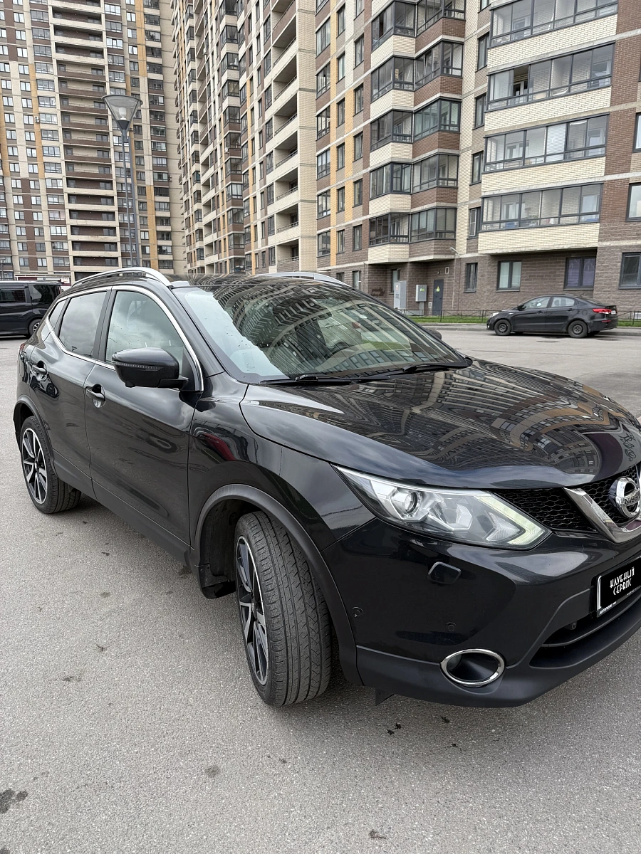 Nissan Qashqai, 2015г., полный привод, вариатор