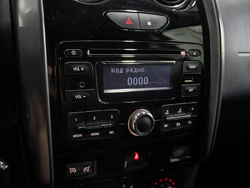 Renault Duster, 2015г., полный привод, механика