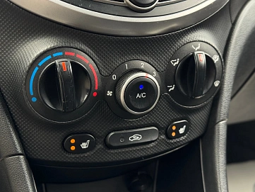 Hyundai Solaris, 2016г., передний привод, автомат