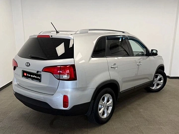 Kia Sorento, 2014г., передний привод, автомат