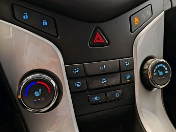 Chevrolet Cruze, 2013г., передний привод, механика