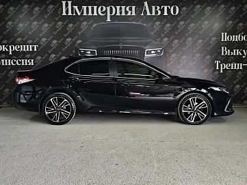 Toyota Camry, 2019г., передний привод, автомат