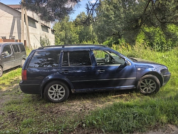 Volkswagen Golf, 2000г., передний привод, автомат