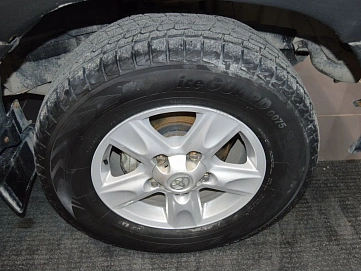 Toyota Land Cruiser, 2006г., полный привод, механика