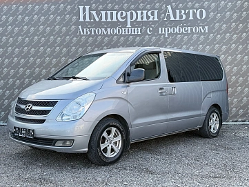 Hyundai Grand Starex, 2011г., задний привод, автомат