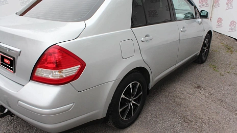 Nissan Tiida, 2008г., передний привод, механика