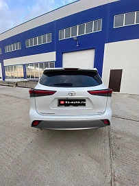 Toyota Highlander, 2023г, полный привод, автомат