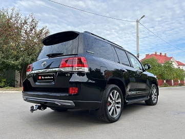 Toyota Land Cruiser, 2017г., полный привод, автомат