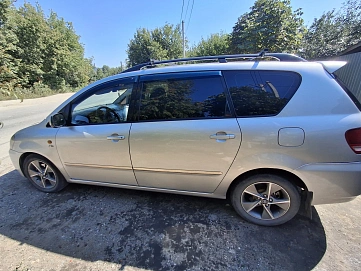 Toyota Avensis Verso, 2002г., передний привод, механика