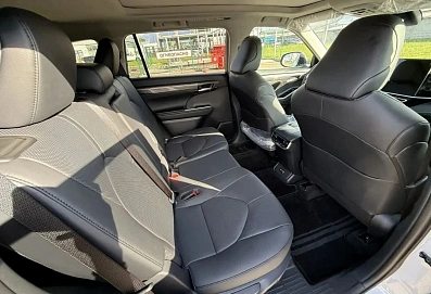 Toyota Highlander, 2026г., полный привод, автомат