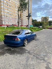 Lexus IS, 1999г., задний привод, автомат