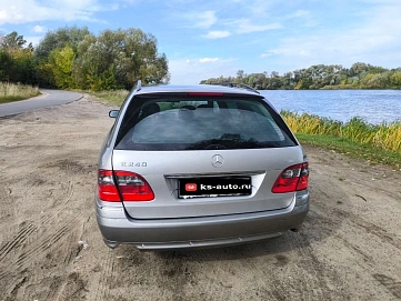 Mercedes-Benz E-Класс, 2003г., задний привод, автомат