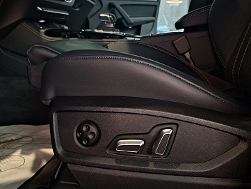 Audi Q5, 2025г., полный привод, робот