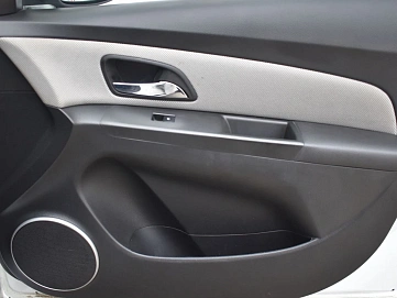 Chevrolet Cruze, 2012г., передний привод, механика