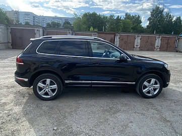 Volkswagen Touareg, 2016г, полный привод, автомат