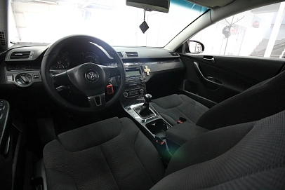 Volkswagen Passat, 2010г., передний привод, механика