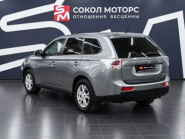 Mitsubishi Outlander, 2013г., полный привод, вариатор
