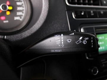 Volkswagen Polo, 2013г., передний привод, автомат