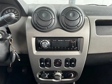 Renault Logan, 2011г., передний привод, механика