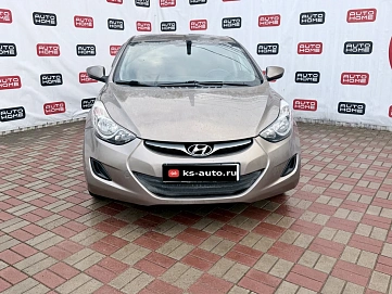 Hyundai Elantra, 2011г., передний привод, механика