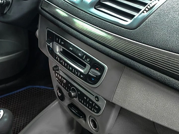 Renault Megane, 2009г., передний привод, механика