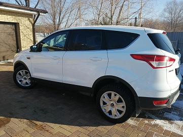 Ford Kuga, 2014г., передний привод, автомат