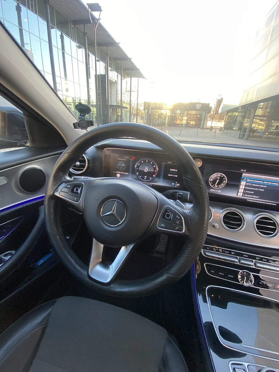 Mercedes-Benz E-Класс, 2016г., задний привод, автомат
