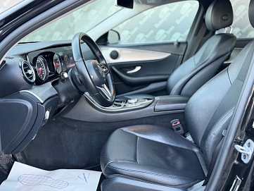 Mercedes-Benz E-Класс, 2018г., задний привод, автомат