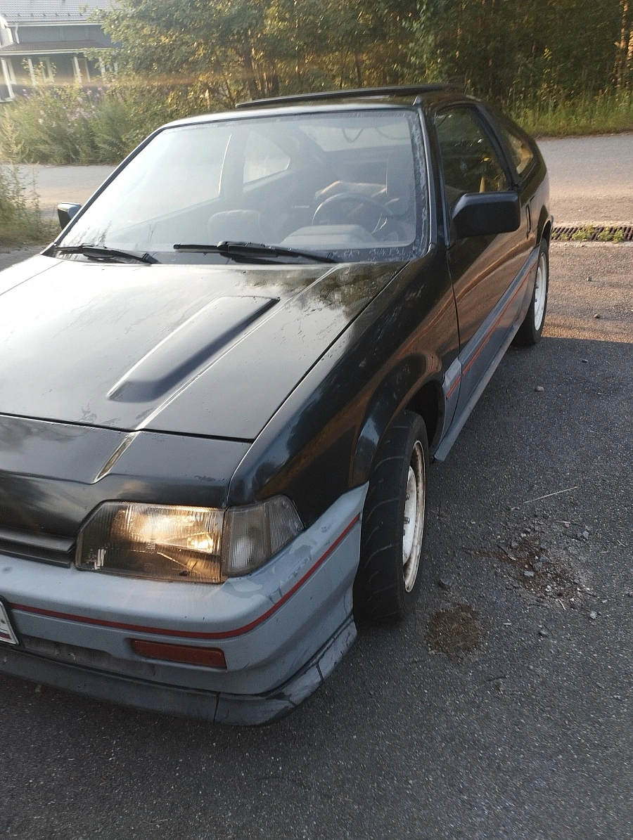 Honda CR-X, 1985г., передний привод, механика