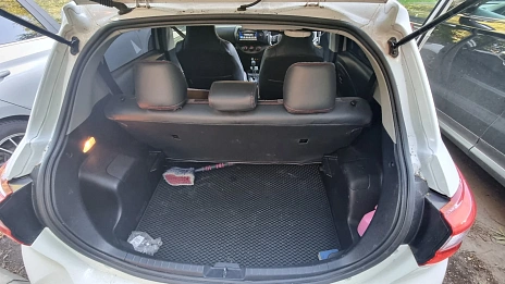 Toyota Vitz, 2018г., передний привод, вариатор