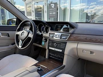 Mercedes-Benz E-Класс, 2015г., задний привод, автомат