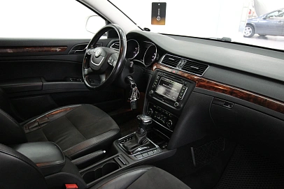 Skoda Superb, 2012г., передний привод, автомат