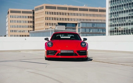 Porsche 911, 2023г., задний привод, робот