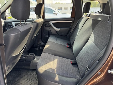 Renault Duster, 2012г., полный привод, механика
