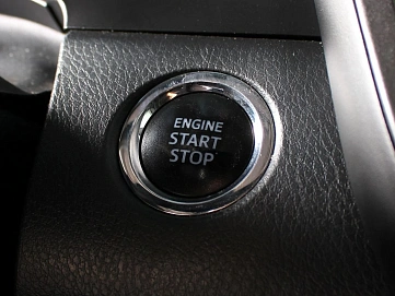 Toyota Camry, 2019г., передний привод, автомат