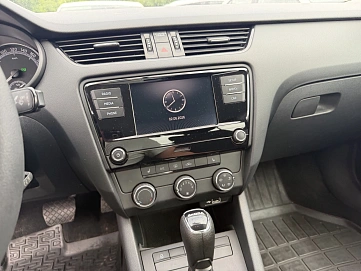 Skoda Octavia, 2020г., передний привод, автомат