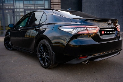 Toyota Camry, 2021г., передний привод, автомат